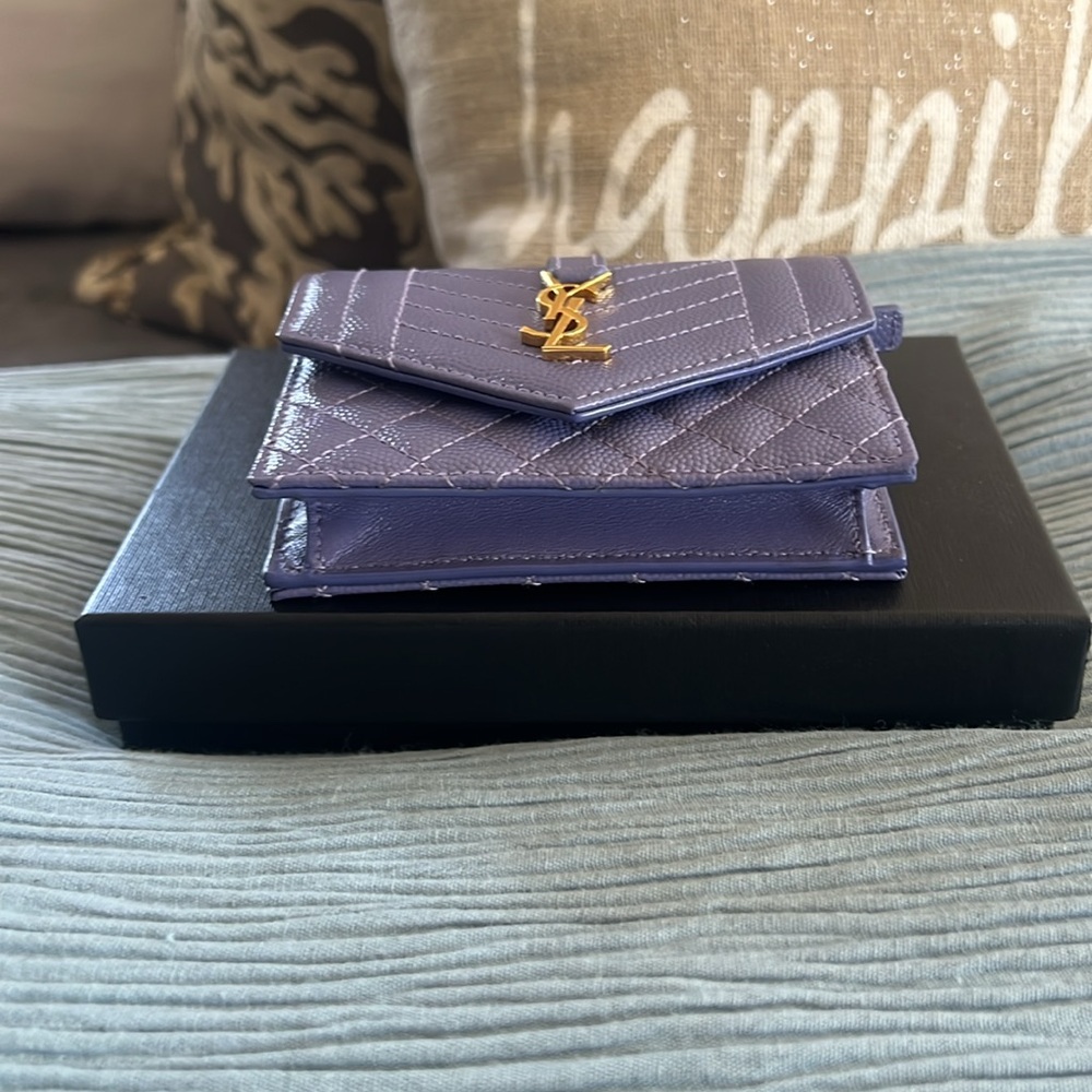 Authentic Saint Laurent Purple Quilted Leather Wallet - Picture 10 of 14